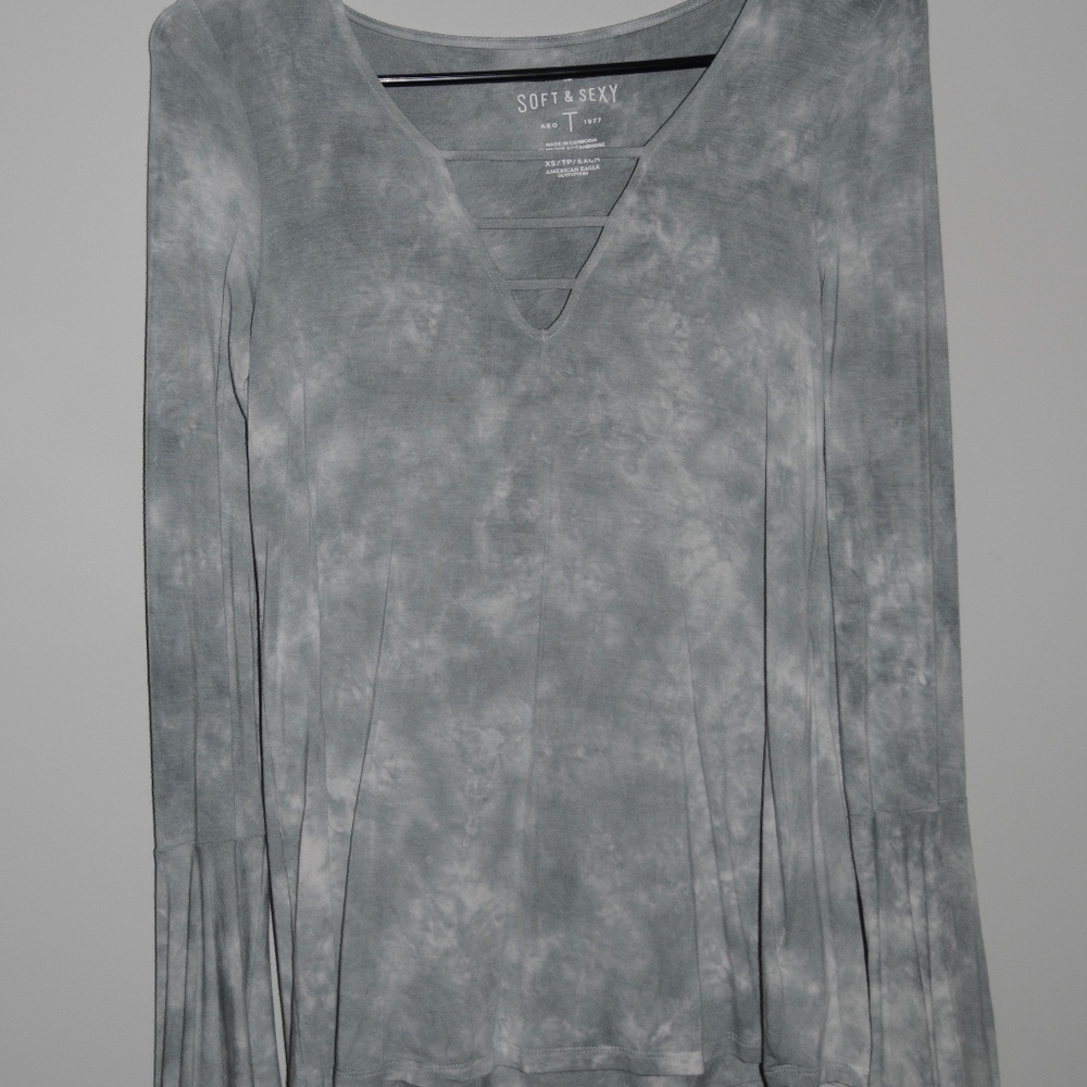 American Eagle long sleeve blouse